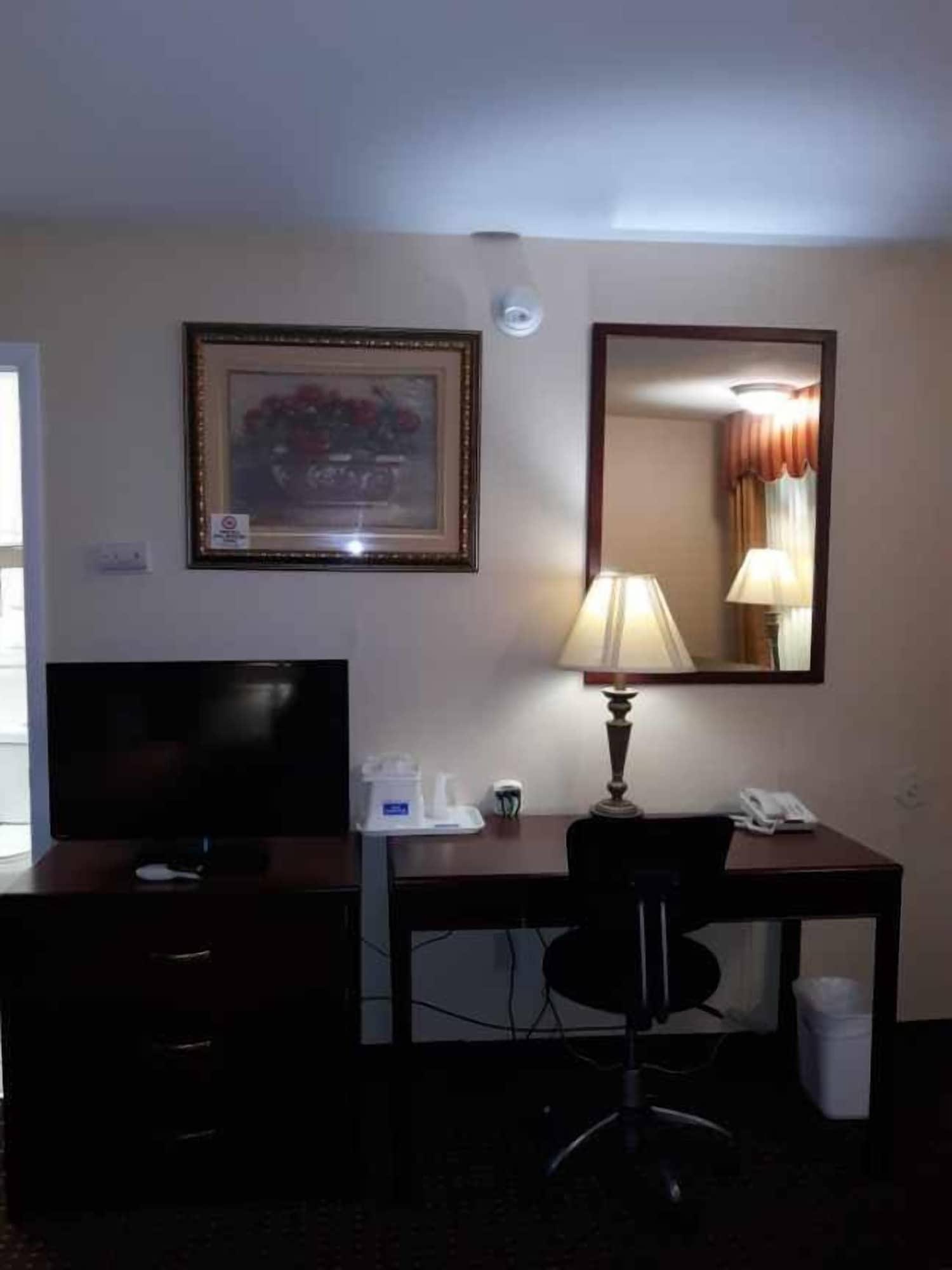 Rodeway Inn Weedsport Ngoại thất bức ảnh