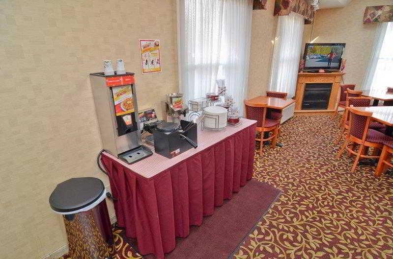 Rodeway Inn Weedsport Ngoại thất bức ảnh