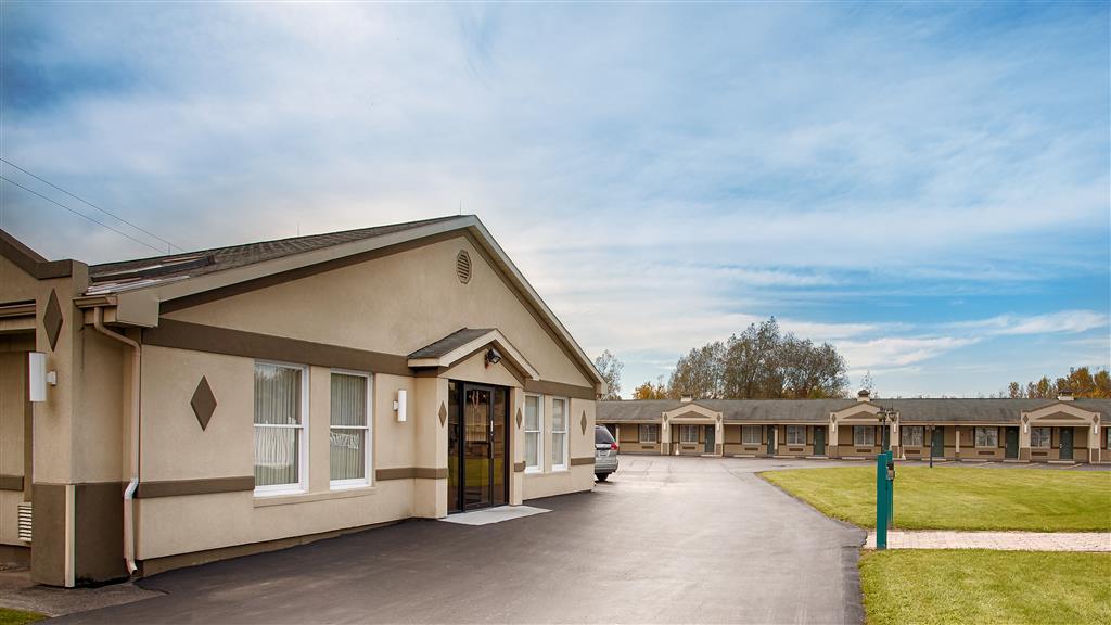 Rodeway Inn Weedsport Ngoại thất bức ảnh